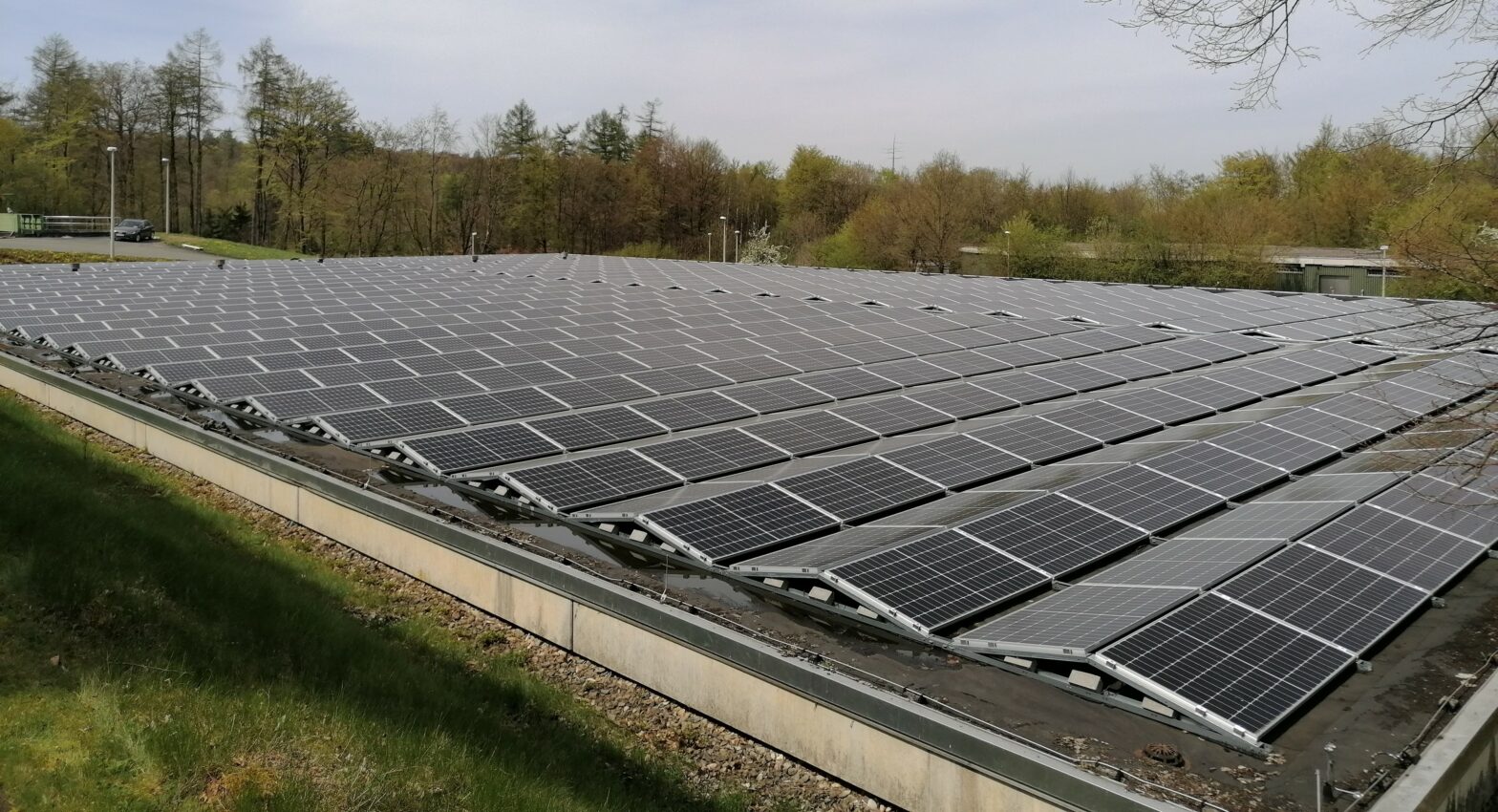 neue Photovoltaikanlage beim Wasserverband Aabach-Talsperre